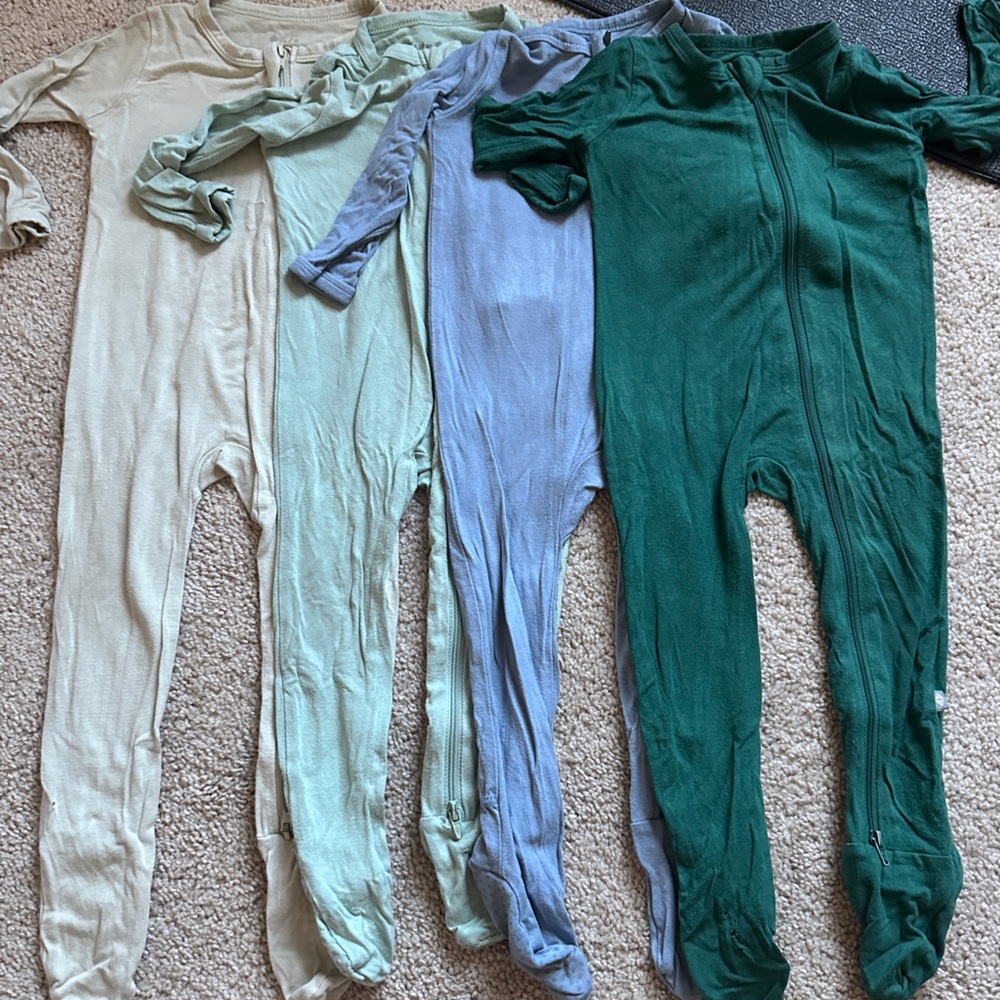 Set of Four Zipper Kyte Baby Footies